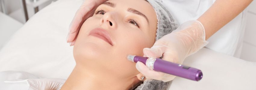 Microneedling is also acknowledged as Collagen Induction Therapy. In this procedure, the practitioner uses a tool with tiny needles to prick your skin. The point of it is to facilitate new collagen production.